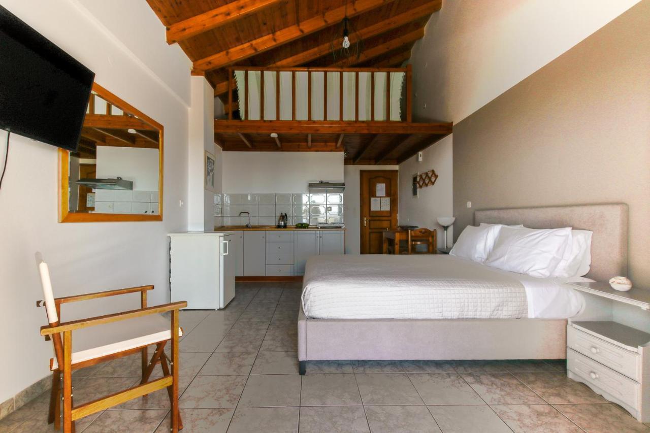 Appartamento Vista Loca Lévktron Esterno foto